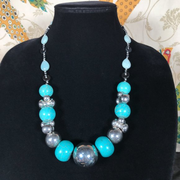 2 Necklace Lot Turquoise Dyed Howlite Chunky Beads Statement Jewelry Pair Set - Picture 3 of 8